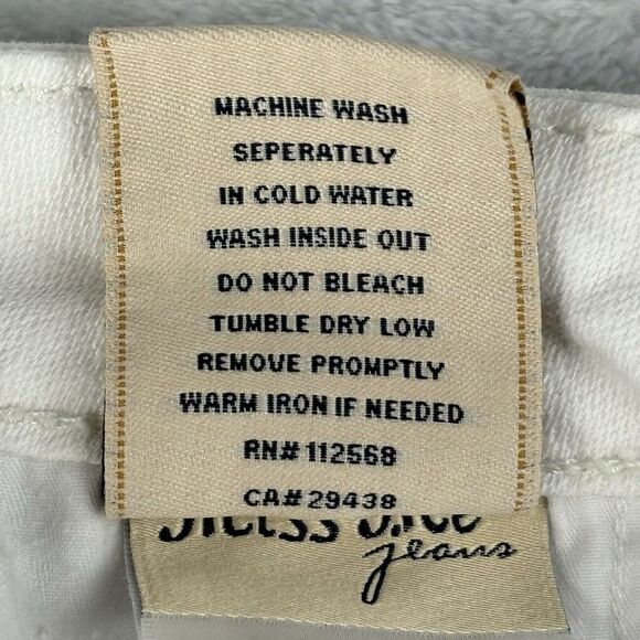 Miss Me Jean Shorts Womens White Cut Off Jean Shorts Size 32 - Picture 13 of 13